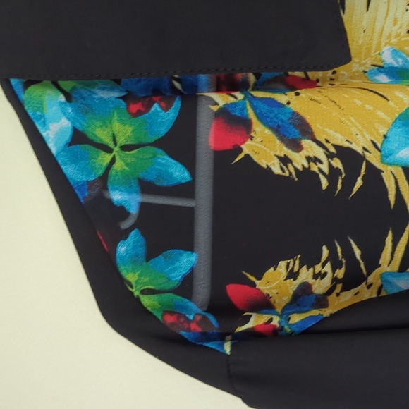 Roz & Ali Floral Sheer Button Down Tropical Blouse Woman 2X Black Blue - Picture 10 of 16